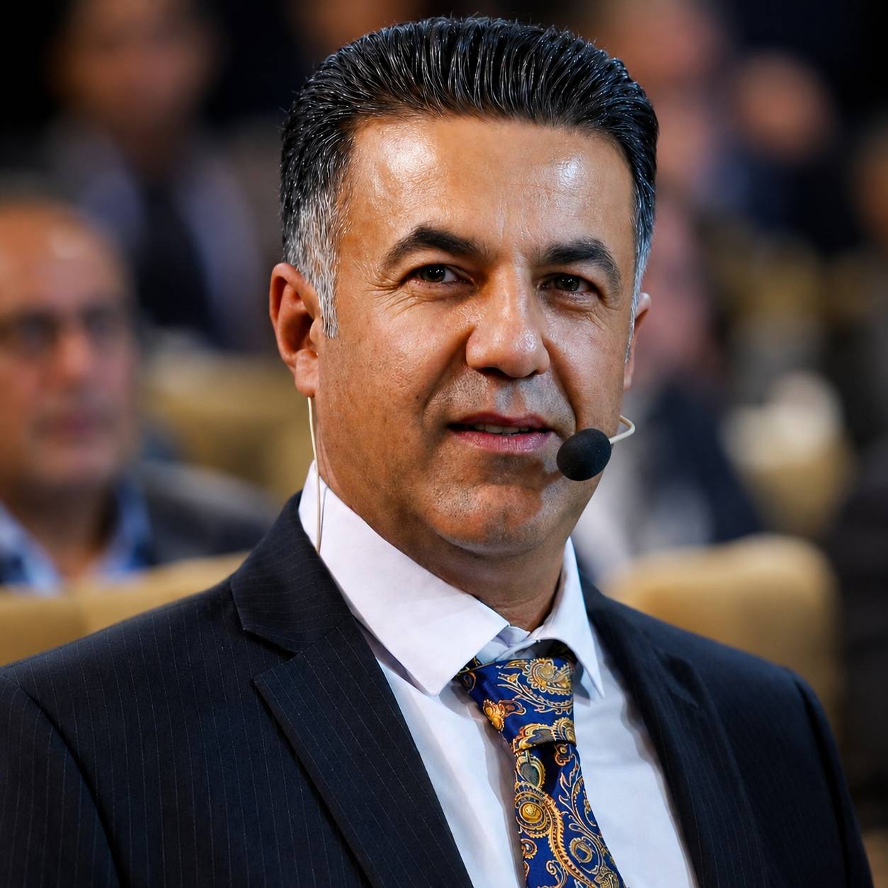 حسن  جوادی