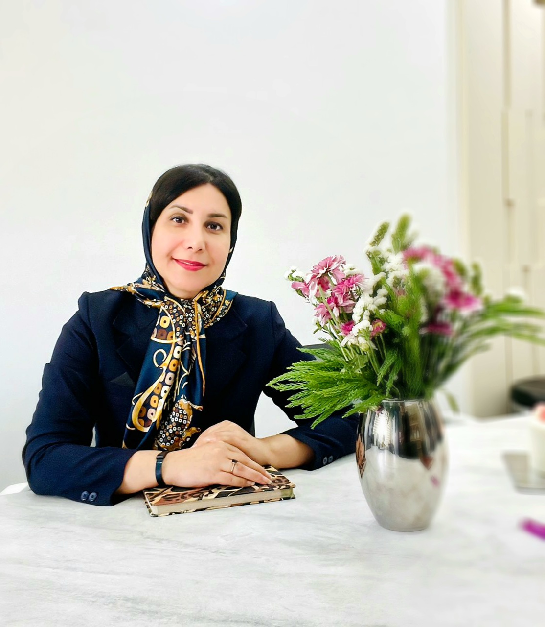 فرزانه حسام