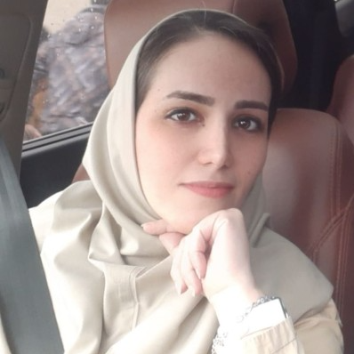 منا بهزاد