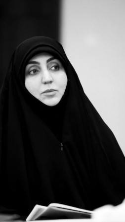 لیلا دین دوست